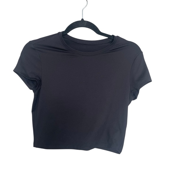 ALO Yoga Tops - ALO Yoga Black Crop Top